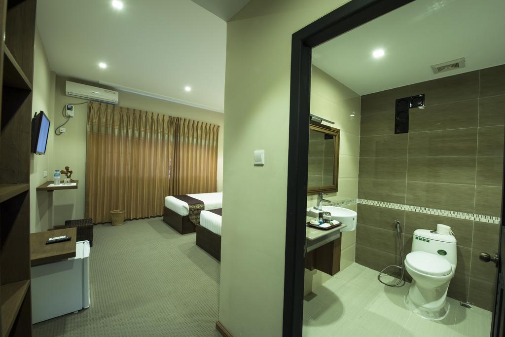 โรงแรมสกาย วิว 2*