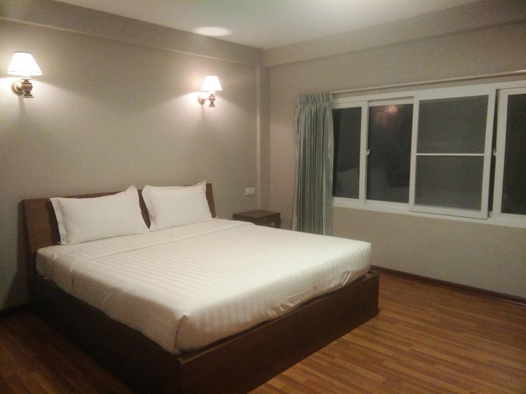 โรงแรมสกาย วิว โรงแรม 2*